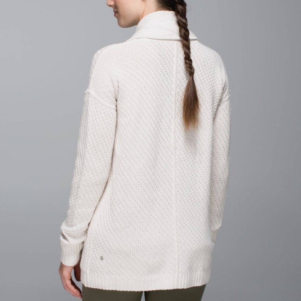 Lululemon Post Practice Cardigan. - Picture 2 of 6